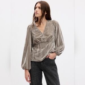 GAP Women's Velvet Balloon Sleeve Top Sz XXL Empire Waist Soft Neutral Stylish